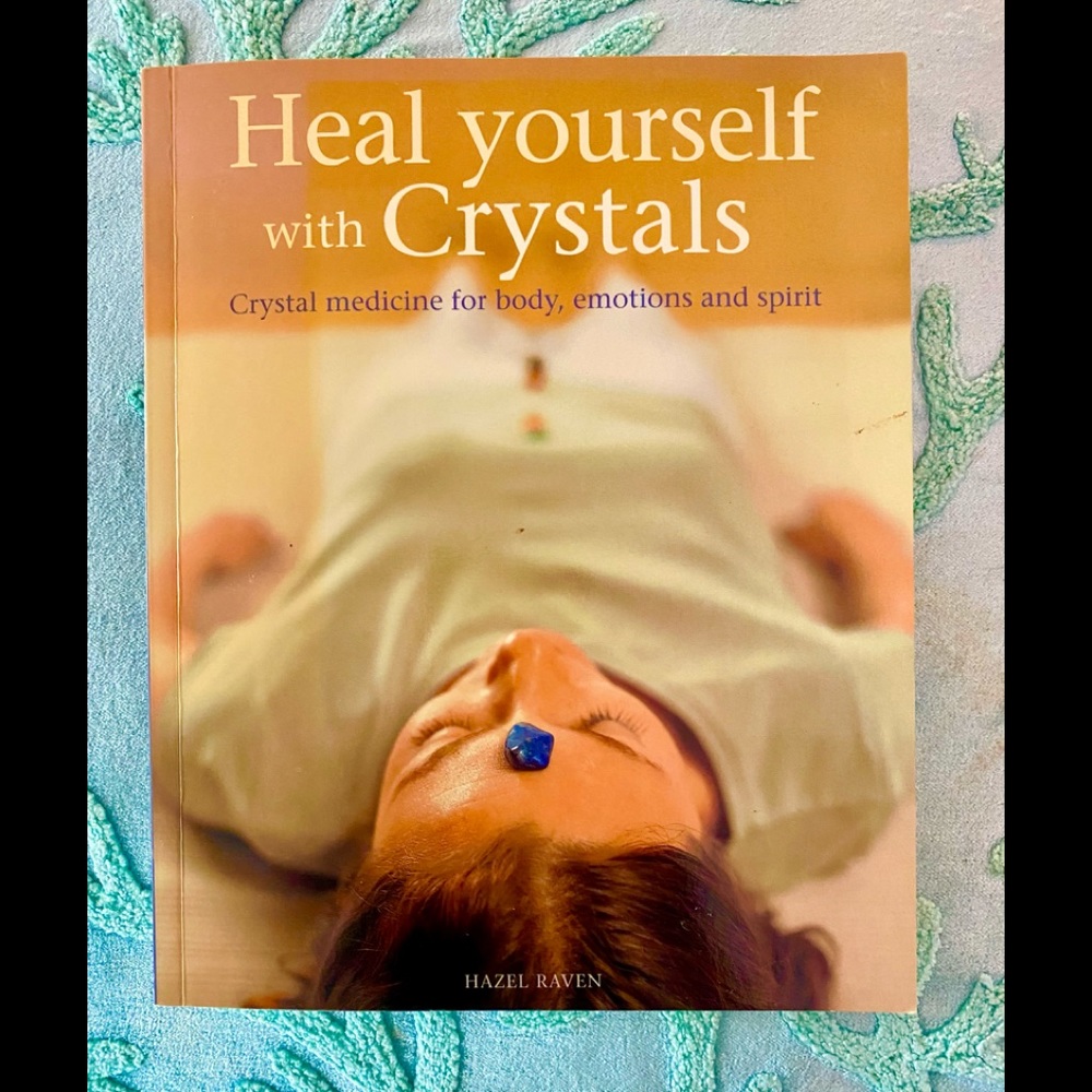 HEAL WITH CRYSTALS Full Color Book